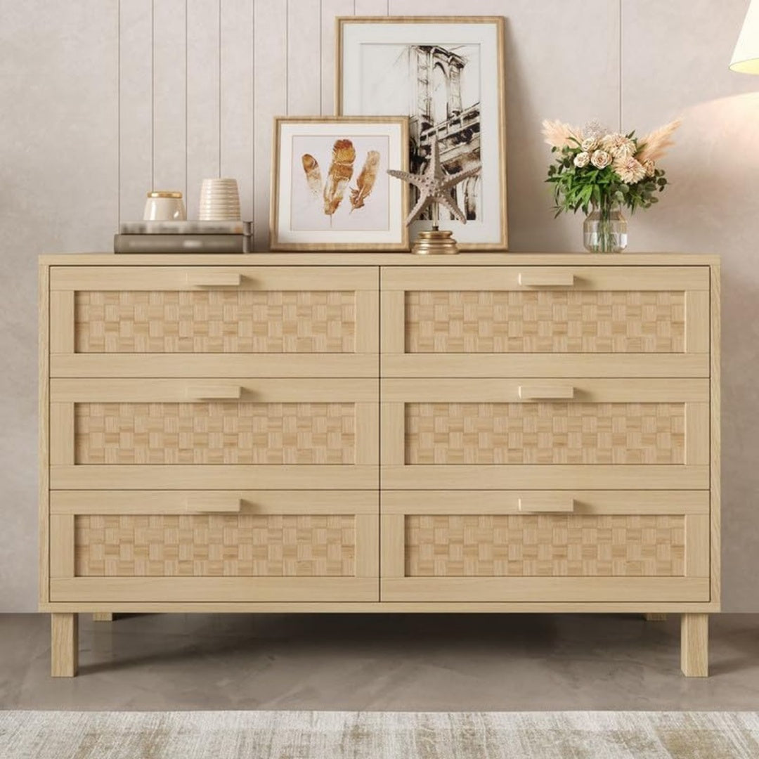 Joli buffet en metal et rotin