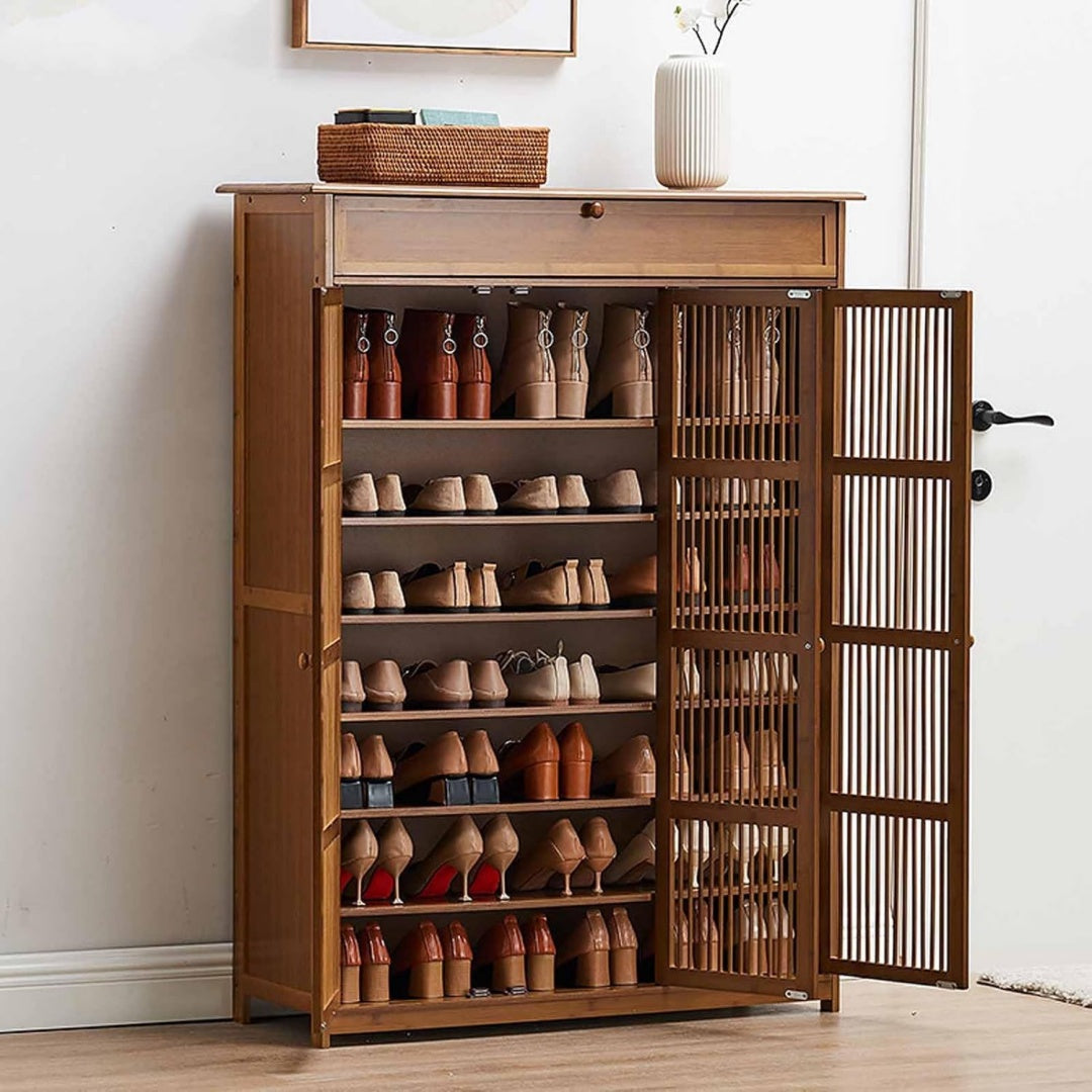 Fonctionnelle armoire a chaussures en rotin